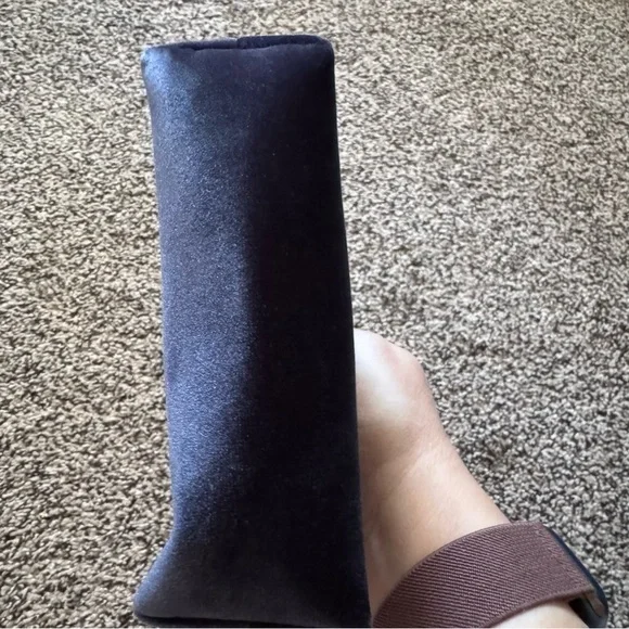 Christian Dior velvet blue zip pouch - Picture 6 of 7